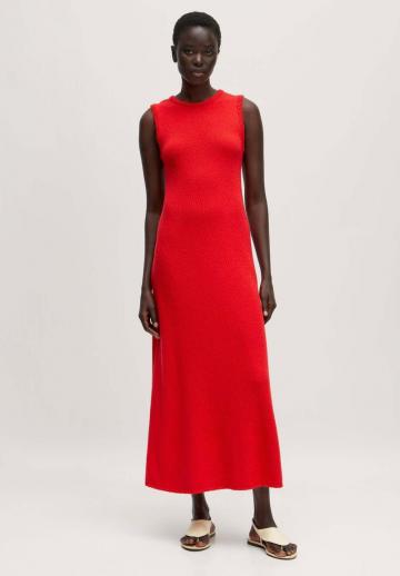 Вязаное платье