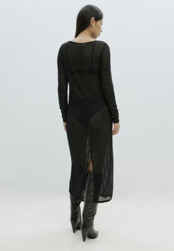 Вязаное платье