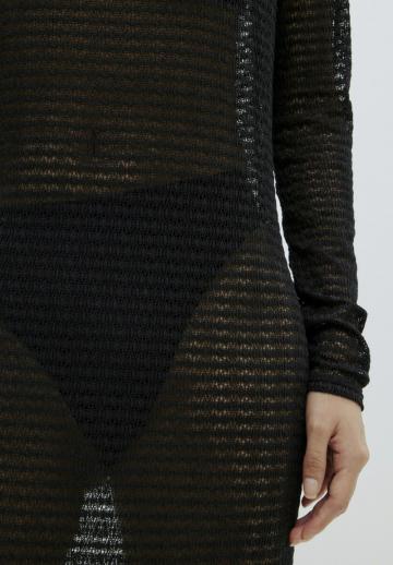 Вязаное платье