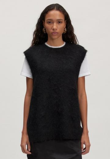 Пуловер без рукавов