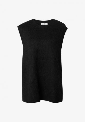 Пуловер без рукавов