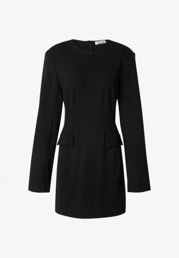 Вязаное платье