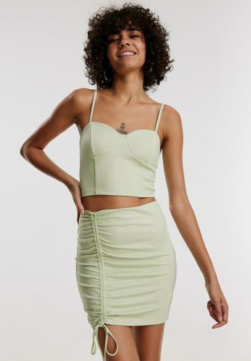 Топ на бретельках