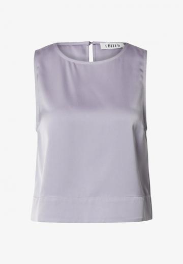 Блузка без рукавов