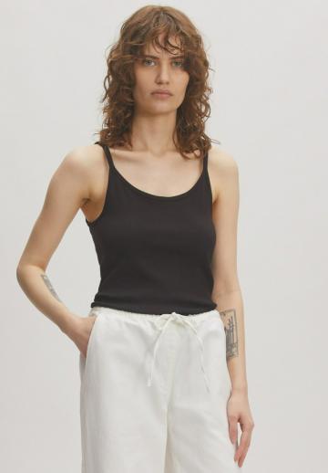 Топ на бретельках