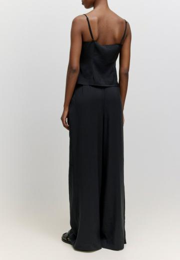 Топ на бретельках