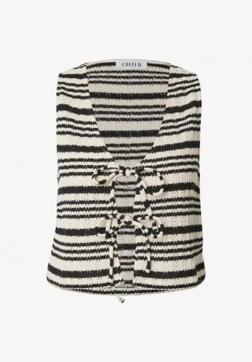 Блузка без рукавов