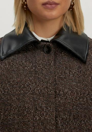 Шерстяное пальто