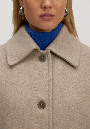 Шерстяное пальто