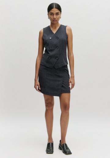 Джинсовая жилетка