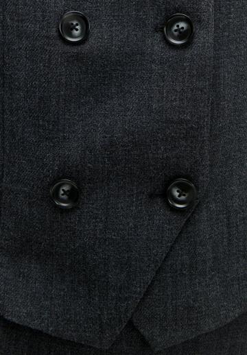 Джинсовая жилетка