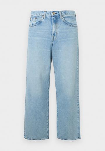 Свободные джинсы