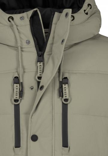 Зимняя куртка