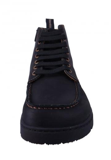 Ботинки на шнуровке