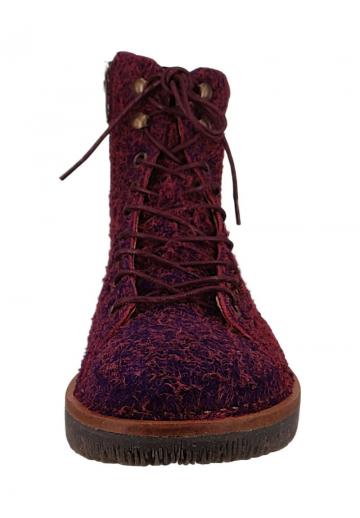 Ботинки на шнуровке