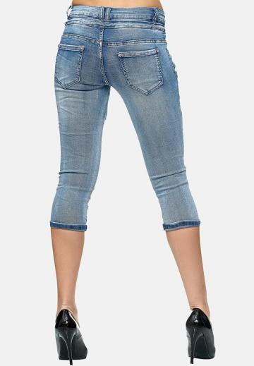 Короткие джинсы