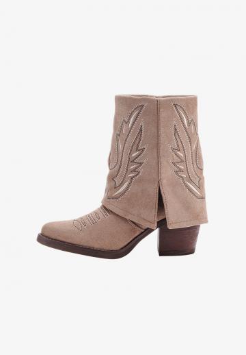 Ковбойские сапоги