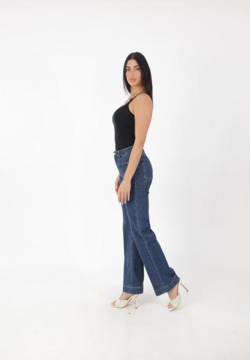 Клешеные брюки