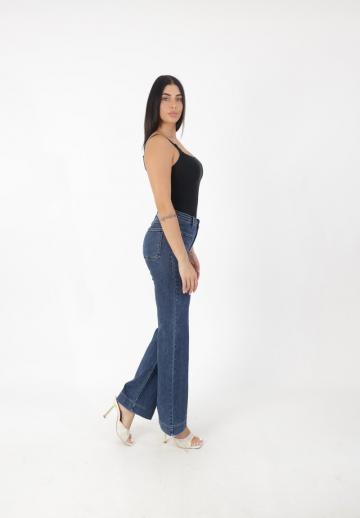 Клешеные брюки