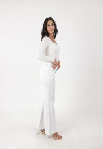 Узкие джинсы