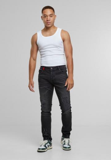 Узкие джинсы