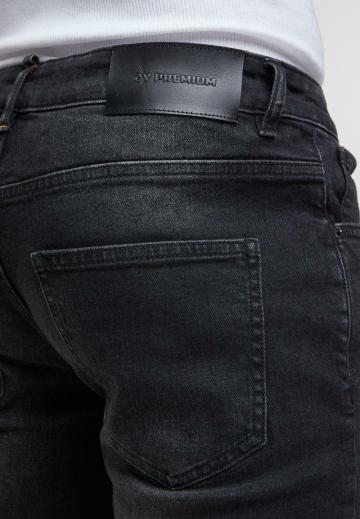 Узкие джинсы