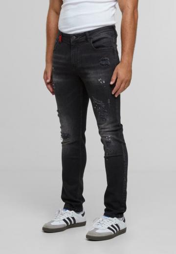 Узкие джинсы