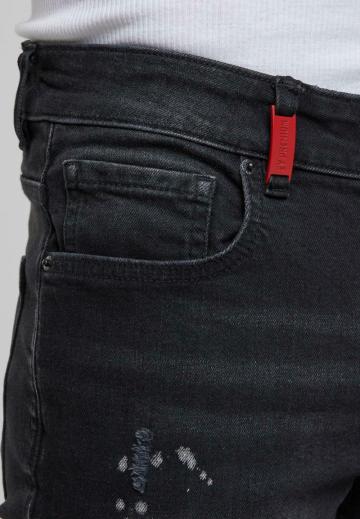 Узкие джинсы