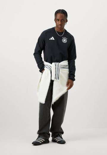 Спортивная кофта