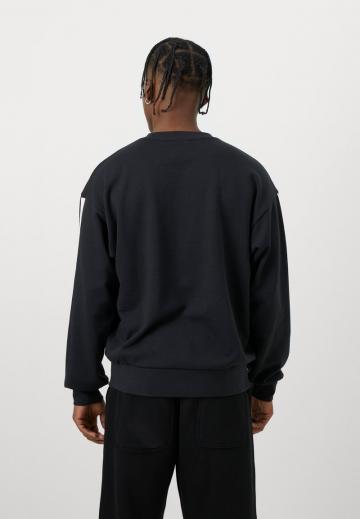 Спортивная кофта