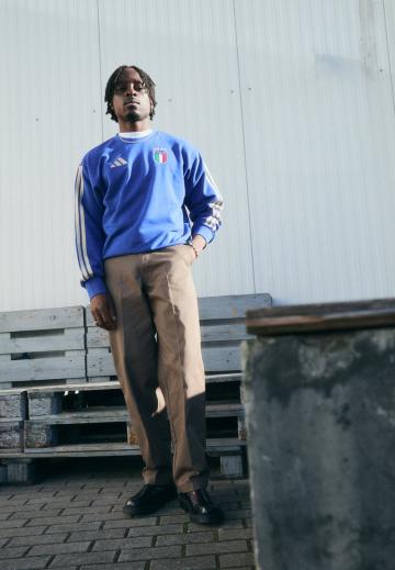 Спортивная кофта