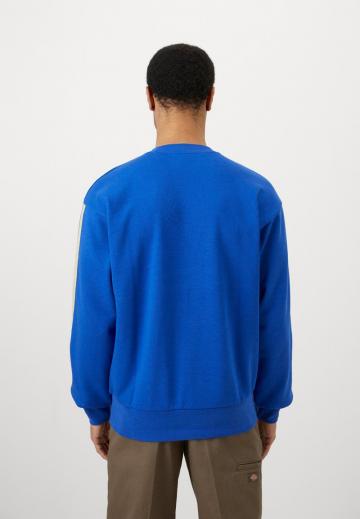 Спортивная кофта