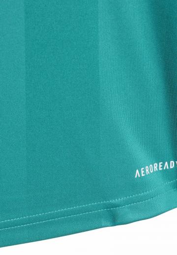 Спортивные шорты