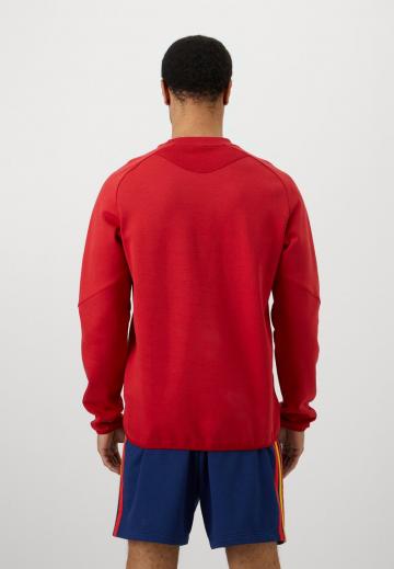 Спортивная кофта