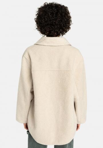 Короткое пальто