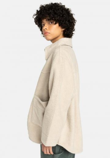 Короткое пальто