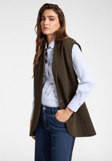 Длинный жилет