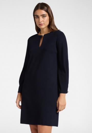 Короткое платье