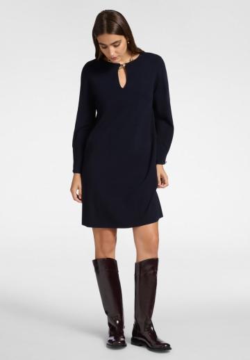 Короткое платье