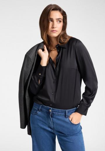 Атласная блузка