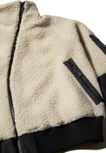 Спортивная куртка