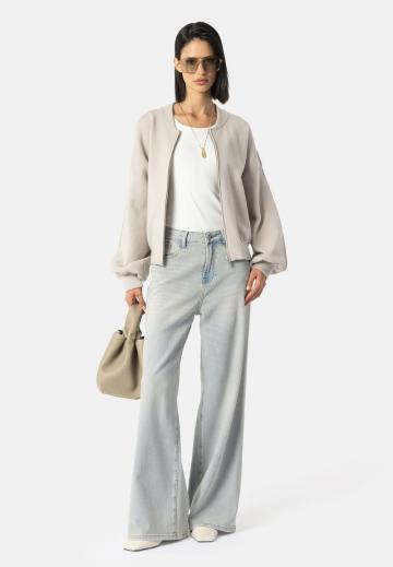 Клешеные джинсы