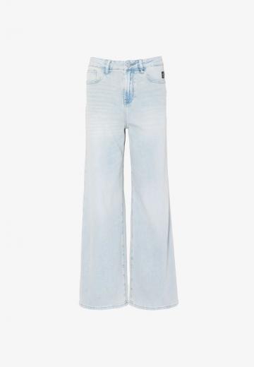 Клешеные джинсы