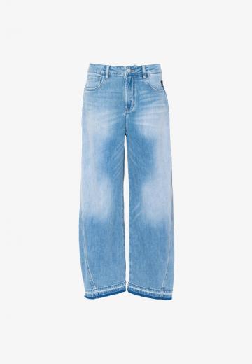 Свободные джинсы