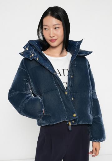 Зимняя куртка