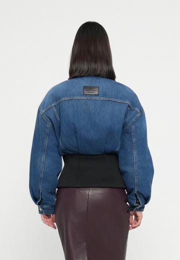 Джинсовая куртка