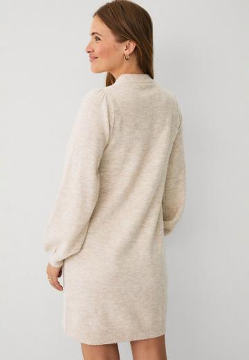 Вязаное платье