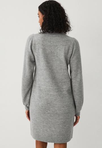 Вязаное платье