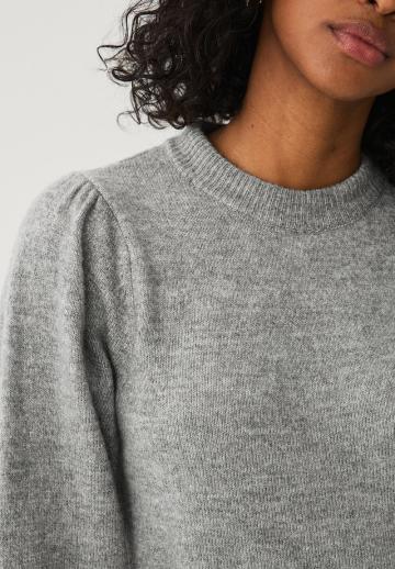 Вязаное платье