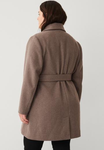 Короткое пальто
